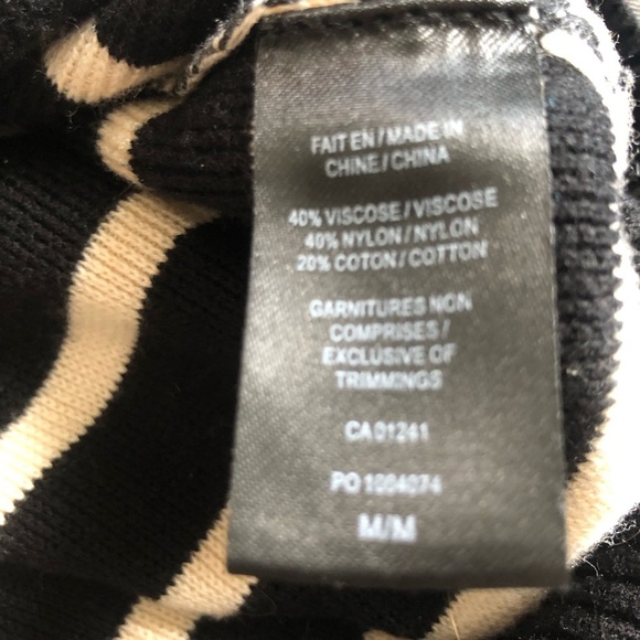 Simons Classic Nautical Black and White Striped  Crewneck Sweater Medium - Picture 8 of 8